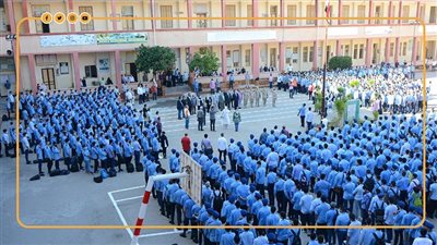 عثروا على ملفات أبنائهم بجوار مدرسة محمد فريد الابتدائية.. شكوى جماعية لأولياء الأمور بالمعادي 