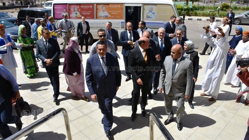 وزير التنمية المحلية