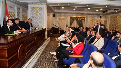 نواب لجنة الصحة يبدأون التوقيع على وصايا التبرع بالأعضاء بعد الوفاة 