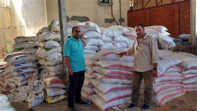 ضبط 47 طن أرز شعير وأعلاف مجهولة المصدر في حملة تموينية بالدقهلية 