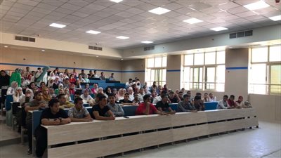 وزير التعليم العالي يستعرض تقريرًا حول انتظام الدراسة بجامعة بني سويف الأهلية