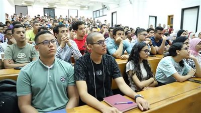 جامعة عين شمس تواصل محاضراتها عن التغيرات المناخية