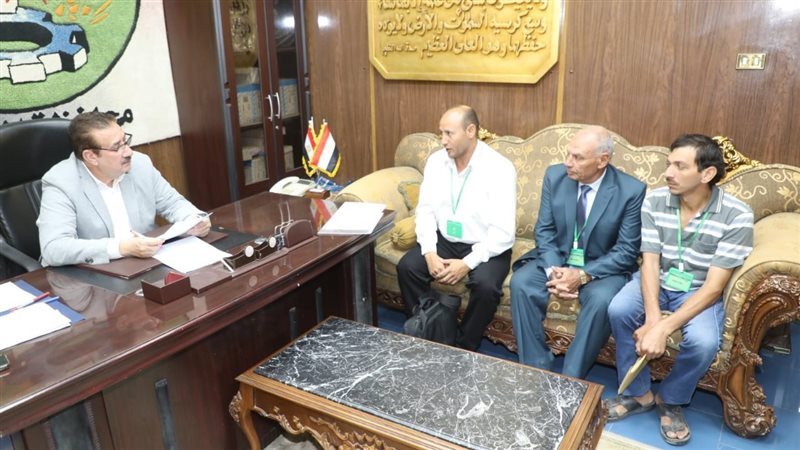 محافظ المنوفية خلال