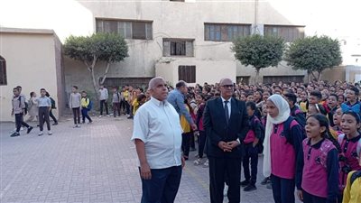 سكرتير محافظ الجيزة يتفقد مدارس البدرشين لمتابعة العملية التعليمية | صور