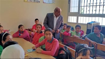 سكرتير عام الجيزة يؤكد ضرورة تنظيم دخول وخروج طلاب المدارس