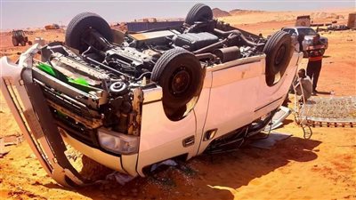 إصابة 5 أشخاص في انقلاب سيارة بصحراوي المنيا 