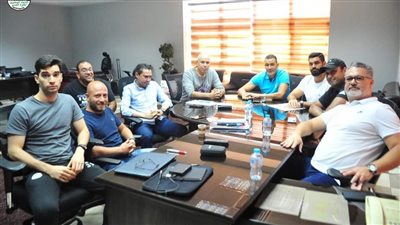 بركات يجتمع بـ الجهاز الفني للمنتخب الأولمبي لمناقشة ترتيبات المعسكر المقبل