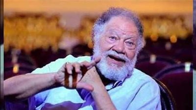 بعد ترشيح يحيى الفخراني لجائزة النيل.. طارق الشناوي: أيقونة مصرية وعربية 