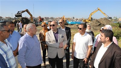 محافظ بني سويف يتفقد مشروع إنشاء مرسى سياحي شرق النيل