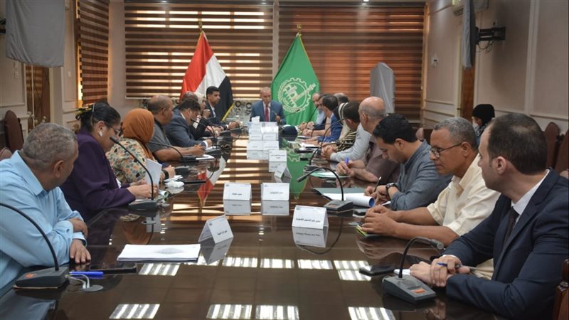 محافظ القليوبية خلال