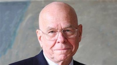 فاز بجائزة نوبل للكيمياء مرتين.. من هو باري شاربلس؟