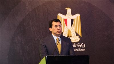 وزير الرياضة: قدمنا قرضا بقيمة 300 مليون جنيه للأهلي.. ووافقنا للزمالك على 70 مليونا