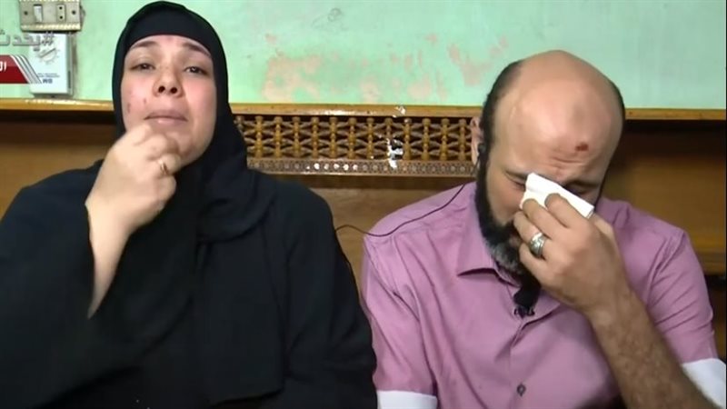 أسرة الطالبة منة