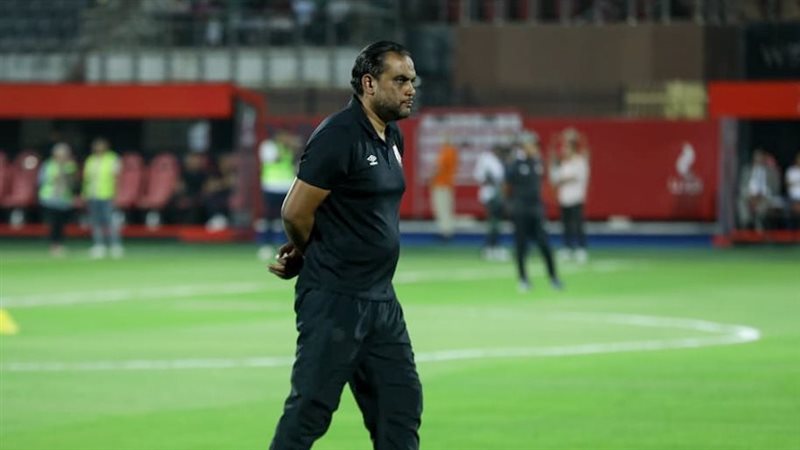 محمد شرف مدرب الأهلى