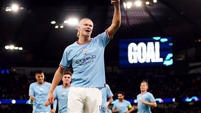 لا يتوقف عن التسجيل.. هالاند يحرز ثنائية في 30 دقيقة أمام كوبنهاجن