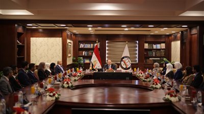 النائب العام يستقبل وفد هيئة الادعاء العام بسلطنة عمان في ختام دورته التدريبية بالقاهرة.. صور