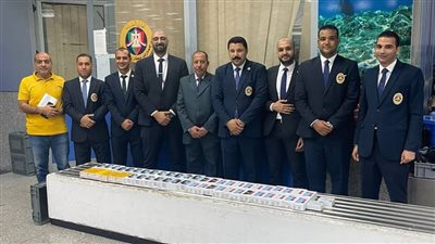 ضبط 52 هاتفا بحوزة راكب بمطار الغردقة 