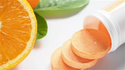 لتقوية المناعة والوقاية من الأمراض.. اعرفي مكونات عصير فيتامين سي