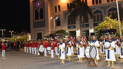 الموسيقات العسكرية تقدم عروضا موسيقية بالميادين احتفالا بذكرى نصر أكتوبر