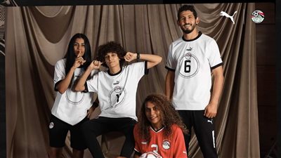 بمشاركة فيتوريا.. جلسة تصوير قميص المنتخب الوطني الجديد |فيديو 