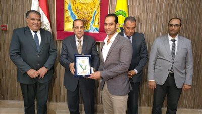 محافظ شمال سيناء يترأس المؤتمر الإقليمي للإعلان عن المشروعات الفائزة بمبادرة المشروعات الخضراء 