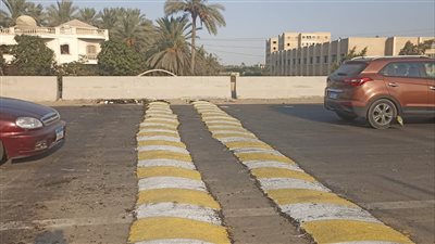 للحد من الحوادث.. تركيب ١٥ مطبا صناعيا بالقرب من المدارس بالإسماعيلية