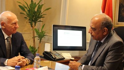 وزير قطاع الأعمال العام: اهتمام كبير بتطوير صناعة الغزل والنسيج