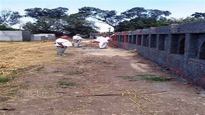 الشرقية تزيل 24 مقبرة حديثة ومجهزة للبيع | صور 