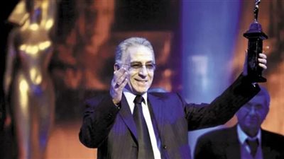 كان بينادي على الأموات.. نجل علي عبد الخالق يكشف تفاصيل اللحظات الأخيرة في حياة والده