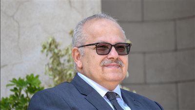 جامعة القاهرة تنظم قافلة طبية بمركز رعاية المسنين 