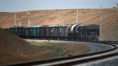 بعد تفجير جسر القرم.. روسيا تكشف عن ممر بري جديد 