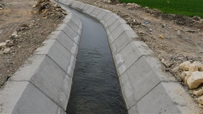 محافظ الفيوم: التوسع في تنفيذ مشروعات الري الحديث لزيادة إنتاجية الأراضي