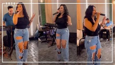 من الحجاب للبنطلون المقطع.. محطات في حياة مطربة 