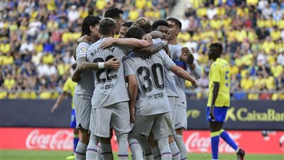 بحضور لاعب مغربي.. تشافي يعلن قائمة برشلونة أمام سيلتا فيجو