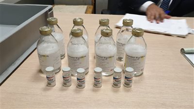 ضبط راكب عربي حاول تهريب أدوية سرطان بمليون جنيه في مطار القاهرة