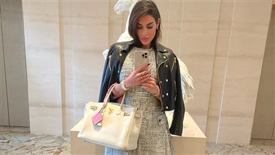 ياسمين صبري بفستان قصير في أحدث ظهور