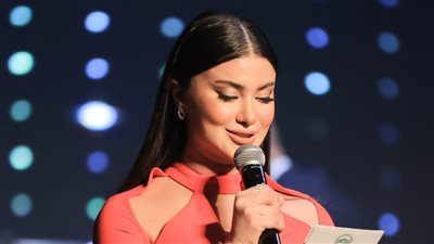 هدى الأتربى تتألق بإطلالة أنيقة فى حفل شيرين عبد الوهاب بأوبرا جامعة مصر للعلوم والتكنولوجيا