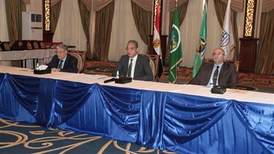 محافظ بني سويف: مبادرة المشروعات الخضراء تتسق مع مؤتمر تغير المناخ