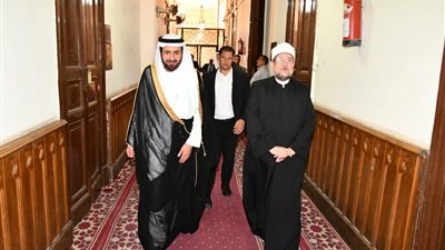 وزير الأوقاف يستقبل وزير الحج والعمرة السعودي