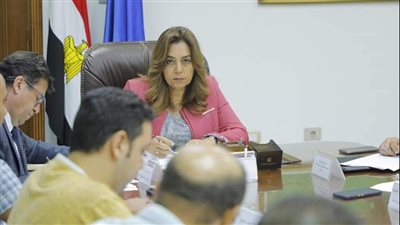 محافظ دمياط تتابع معدلات تنفيذ مشروعات الخطة الاستثمارية للعام المالى الجارى