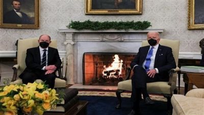 شولتس وبايدن: تهديدات الكرملين النووية 