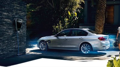 بي إم دبليو تدمج المحركات الكهربائية مع البنزين