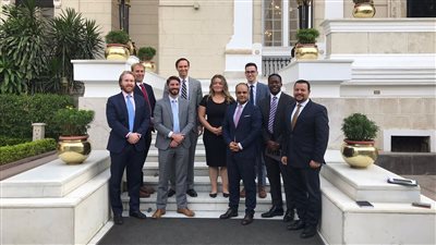 مسؤولو مجلس الوزراء يلتقون وفد مساعدي أعضاء الكونجرس الأمريكي لشرح تفاصيل المبادرة الرئاسية 