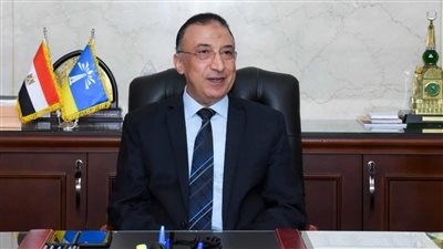 محافظ الإسكندرية يشهد احتفالية ذكرى المولد النبوي ويوزع الهدايا على الأيتام