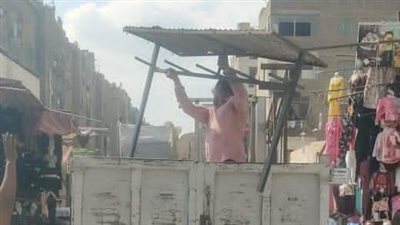 حملة لإزالة إشغالات المقاهي في مدينة نصر