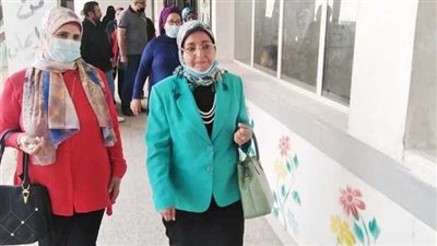 فاطمة الأحمر مديرة لإدارة رياض الأطفال بمعاهد الجيزة الأزهرية