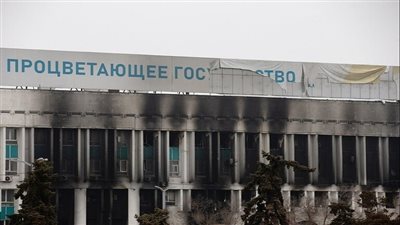 كازاخستان تدرس احتمال إجلاء موظفي سفارتها في كييف