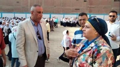 منع ضرب التلاميذ.. أبرز توصيات مدير تعليم القليوبية خلال جولتها بالمدارس 