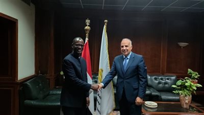 سويلم يبحث مع البنك الأفريقي حشد التمويل لمراحل مشروع الممر الملاحي بين بحيرة فيكتوريا والبحر المتوسط