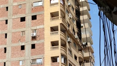 تفاصيل حريق عقار بكورنيش حلوان ومصرع 3 أطفال أشقاء| فيديو